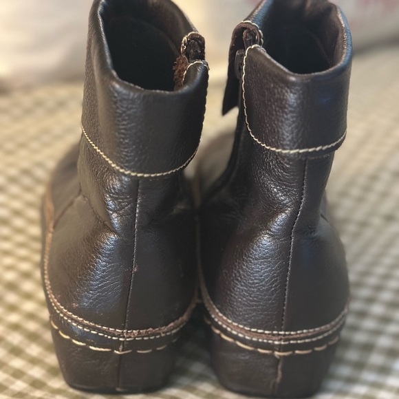 Spring Step Dark Brown Leather Footwear - Picture 2 of 6